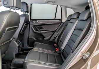 Подержанный автомобиль Volkswagen Tiguan 2018 года (12 фото)