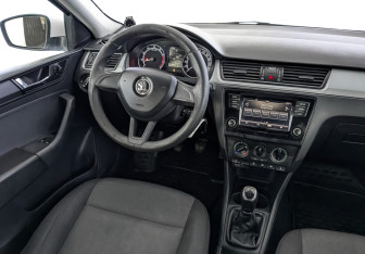 Подержанный автомобиль Skoda Rapid Liftback 2019 года (26 фото)