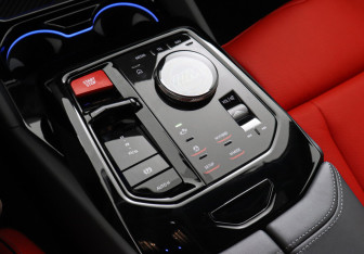 Новый BMW M5 Sedan 2025 (18 фото)