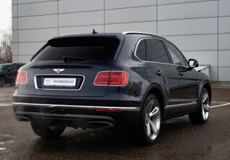 Подержанный автомобиль Bentley Bentayga 2016 года (5 фото)