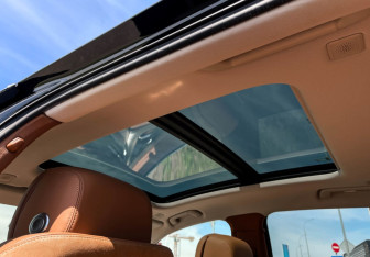 Подержанный автомобиль Hongqi H9 2023 года (15 фото)