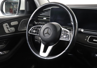Подержанный автомобиль Mercedes-Benz GLE 2019 года (15 фото)