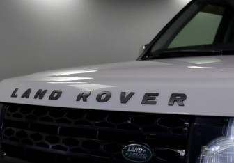 Подержанный автомобиль Land Rover Discovery 2013 года (20 фото)