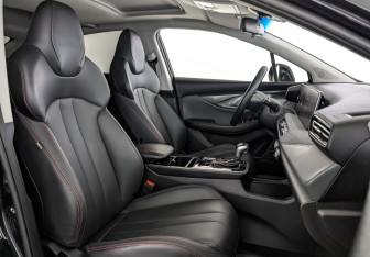 Подержанный автомобиль BAIC U5 Plus 2023 года (24 фото)