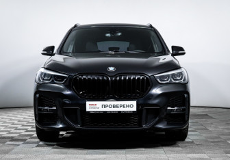 Подержанный автомобиль BMW X1 2020 года (2 фото)