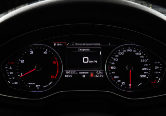 Подержанный автомобиль Audi A5 Liftback 2017 года (11 фото)