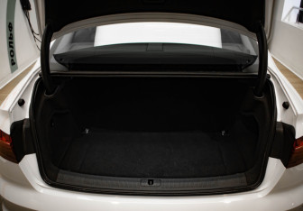 Подержанный автомобиль Audi A4 Sedan 2021 года (34 фото)