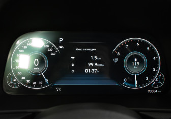 Подержанный автомобиль Hyundai Sonata 2020 года (12 фото)