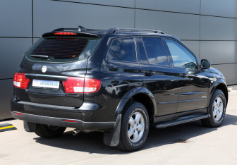Подержанный автомобиль SsangYong Kyron 2011 года (5 фото)