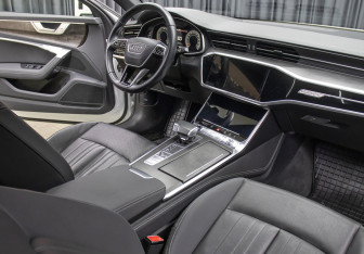 Подержанный автомобиль Audi A6 Sedan 2020 года (11 фото)