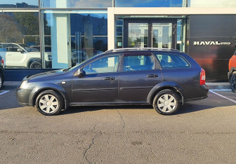 Подержанный автомобиль Chevrolet Lacetti Wagon 2012 года (8 фото)