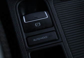 Подержанный автомобиль Volkswagen Tiguan 2011 года (16 фото)