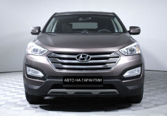 Подержанный автомобиль Hyundai Santa Fe 2012 года (2 фото)