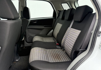 Подержанный автомобиль Suzuki SX4 Hatchback 2012 года (11 фото)