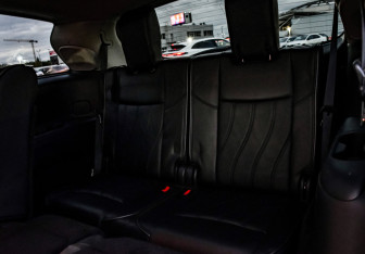 Подержанный автомобиль Infiniti QX60 2014 года (12 фото)