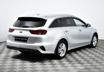 Подержанный автомобиль Kia Ceed Wagon 2020 года (5 фото)
