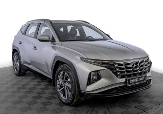 Подержанный автомобиль Hyundai Tucson 2022 года (3 фото)