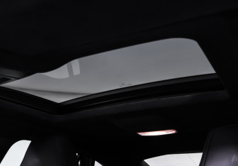 Подержанный автомобиль BMW X6 M 2018 года (23 фото)