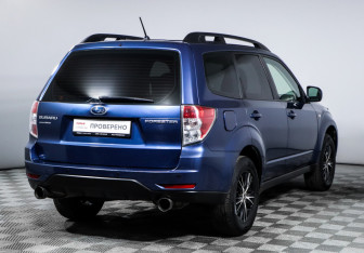 Подержанный автомобиль Subaru Forester Suv 2011 года (7 фото)