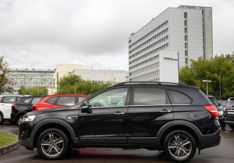 Подержанный автомобиль Chevrolet Captiva 2014 года (6 фото)