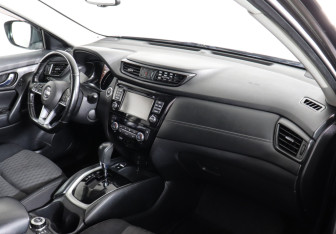 Подержанный автомобиль Nissan X-Trail 2019 года (8 фото)