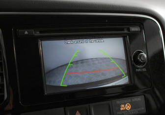Подержанный автомобиль Mitsubishi Outlander 2012 года (16 фото)