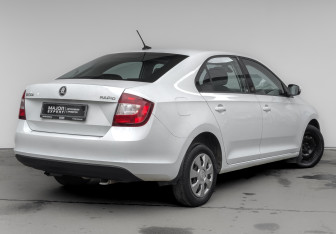 Подержанный автомобиль Skoda Rapid Liftback 2019 года (5 фото)