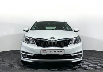 Подержанный автомобиль Kia Rio Hatchback 2016 года (2 фото)