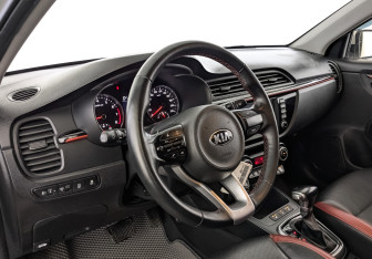 Подержанный автомобиль Kia Rio Sedan 2020 года (15 фото)