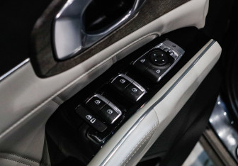 Подержанный автомобиль Kia Sorento 2023 года (16 фото)