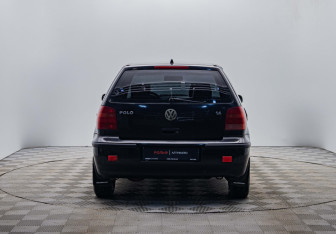 Подержанный автомобиль Volkswagen Polo Hatchback 2000 года (4 фото)