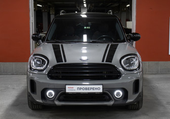 Подержанный автомобиль MINI Countryman 2020 года (2 фото)