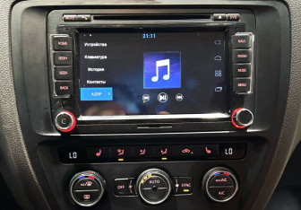 Подержанный автомобиль Volkswagen Jetta Sedan 2015 года (11 фото)