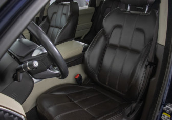 Подержанный автомобиль Land Rover Range Rover Sport 2015 года (12 фото)