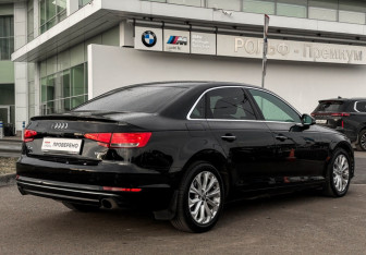 Подержанный автомобиль Audi A4 Sedan 2015 года (5 фото)