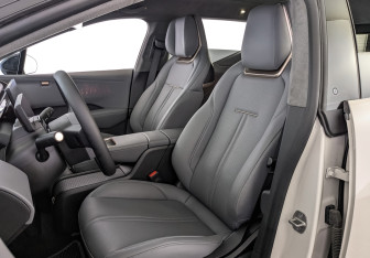 Подержанный автомобиль Zeekr X 2023 года (19 фото)