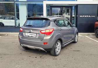 Подержанный автомобиль Changan CS35 2014 года (5 фото)