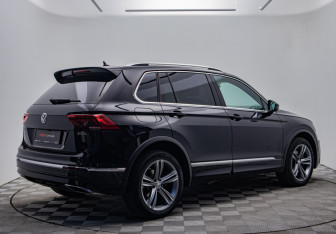 Подержанный автомобиль Volkswagen Tiguan 2019 года (5 фото)