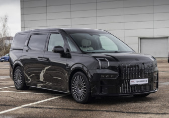 Подержанный автомобиль Zeekr 009 2023 года (4 фото)