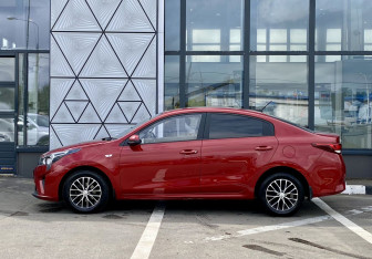 Подержанный автомобиль Kia Rio Sedan 2021 года (8 фото)