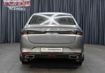 Подержанный автомобиль Kaiyi E5 2023 года (6 фото)