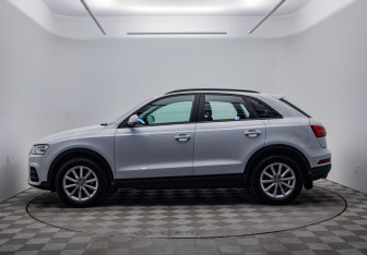 Подержанный автомобиль Audi Q3 2016 года (8 фото)