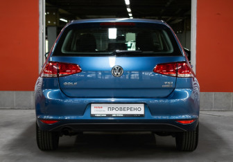 Подержанный автомобиль Volkswagen Golf Hatchback 2013 года (6 фото)