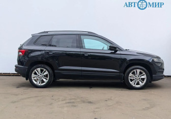 Подержанный автомобиль Skoda Karoq 2020 года (4 фото)