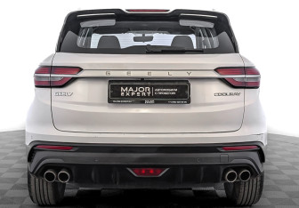 Подержанный автомобиль Geely Coolray 2023 года (6 фото)