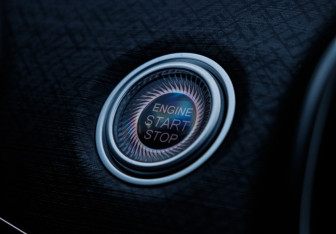 Подержанный автомобиль Jaecoo J8 2024 года (38 фото)