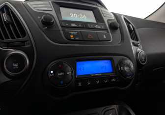 Подержанный автомобиль Hyundai ix35 2013 года (25 фото)