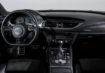Подержанный автомобиль Audi RS 7 2016 года (12 фото)