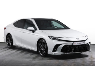 Подержанный автомобиль Toyota Camry Sedan 2024 года (3 фото)