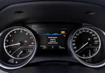 Подержанный автомобиль Toyota Camry Sedan 2019 года (16 фото)